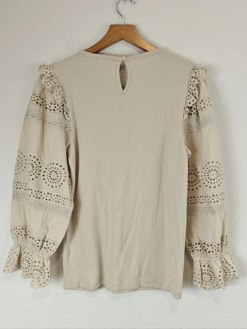 J.Crew Nwot Vintage Rib Ruffle‑Trim Eyelet Long Sleeve Top — Beige, Size S